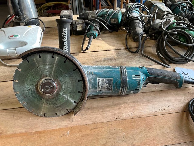 Makita ga9030r haakse slijpmachine - afbeelding 3 van  6