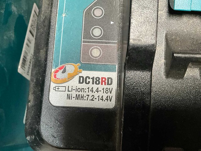 Makita gereedschapskoffer (6x) en 2x makita dc18rd acculader - afbeelding 8 van  8