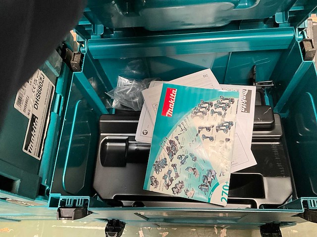 Makita gereedschapskoffer (6x) en 2x makita dc18rd acculader - afbeelding 6 van  8