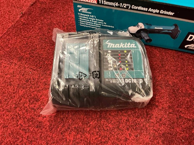 Makita gereedschaptas gevuld 18v nieuw - afbeelding 4 van  8