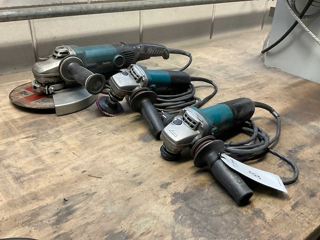 Makita haakse slijpmachine (3x) - afbeelding 1 van  2