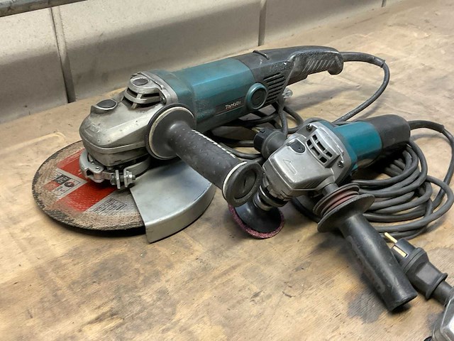 Makita haakse slijpmachine (3x) - afbeelding 2 van  2