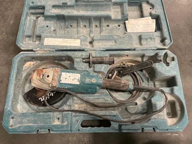 Makita haakse slijpmachine ga9020r - afbeelding 1 van  6