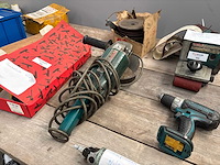 Makita haakse slijpmachine met doos schijven - afbeelding 1 van  2