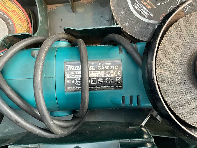 Makita haakse slijpmachine - afbeelding 4 van  4