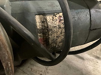 Makita haakse slijpmachine - afbeelding 4 van  4