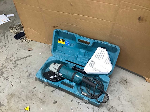 Makita haakse slijpmachine - afbeelding 1 van  1