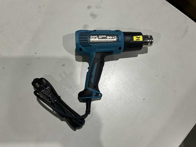 Makita hg5030 heteluchtpistool - afbeelding 3 van  4