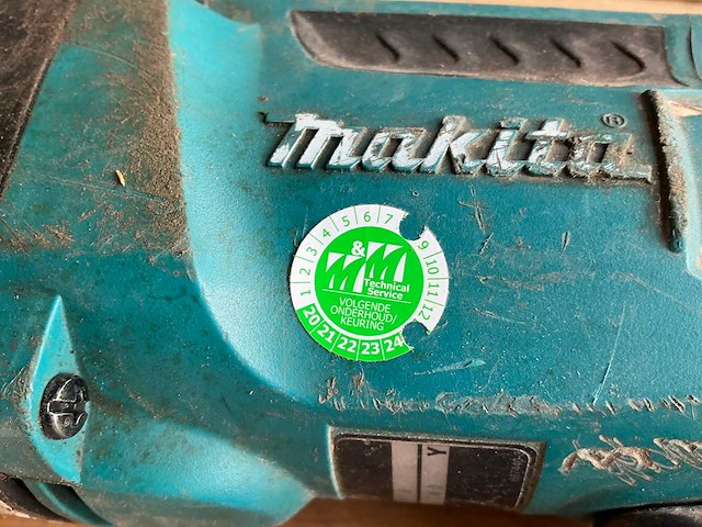 Makita hr2610 boorhamer met beitelfunctie - afbeelding 4 van  6
