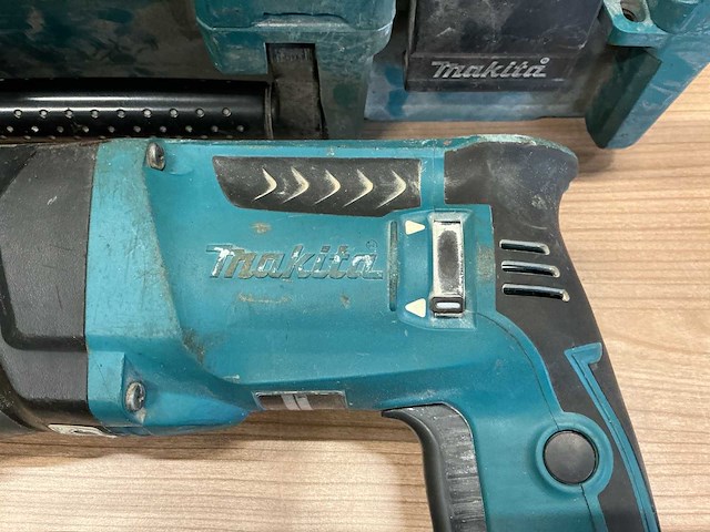 Makita hr2611ft combihamer - afbeelding 3 van  12