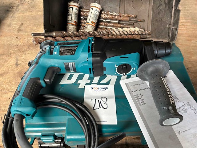 Makita hr2630 boormachine - afbeelding 1 van  3