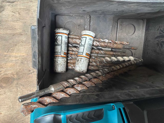 Makita hr2630 boormachine - afbeelding 2 van  3