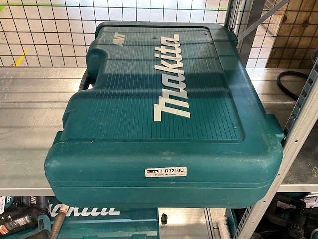 Makita hr3210c boor-/ breekhamer (2x) - afbeelding 5 van  5