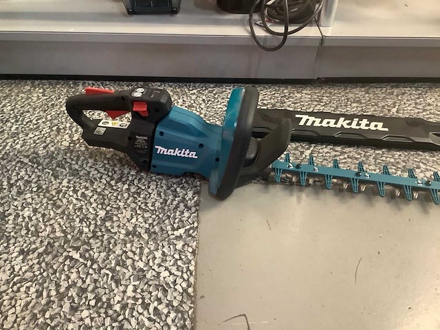 Makita hs004 heggenschaar - afbeelding 1 van  2