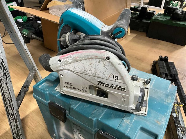 Makita invalcirkelzaagmachine met opvouwbare zaagbok - afbeelding 2 van  7