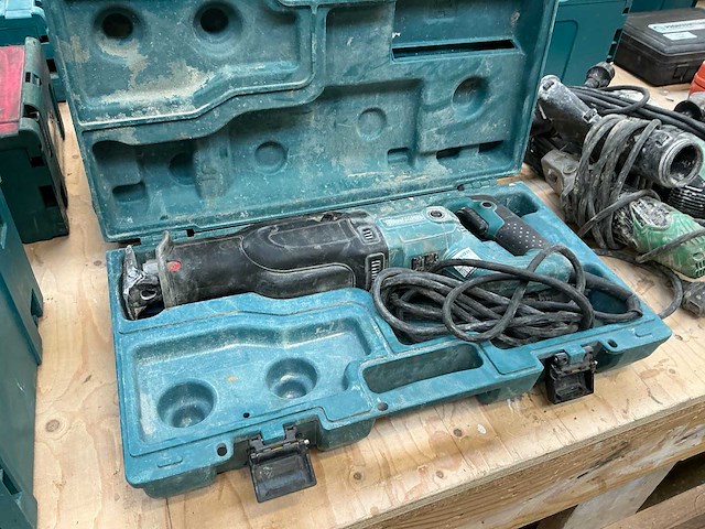 Makita jr 3060t reciprozaag - afbeelding 1 van  3