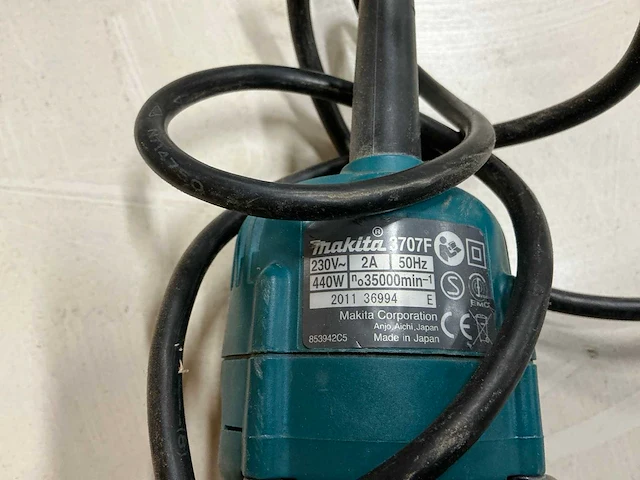 Makita kantenfrees 3707f - afbeelding 2 van  2