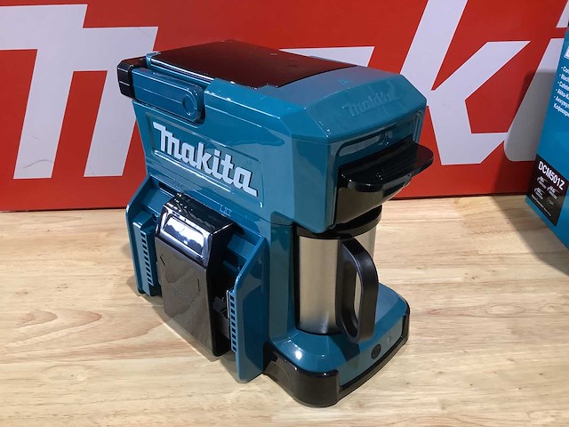 Makita koffiemachine op accu - afbeelding 7 van  12