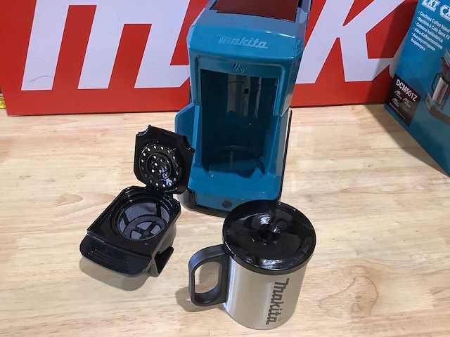 Makita koffiemachine op accu - afbeelding 8 van  15