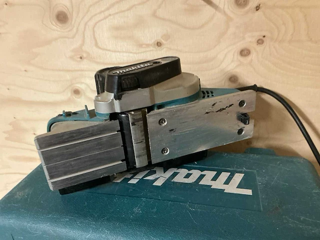 Makita kp0810c schaafmachine - afbeelding 3 van  4