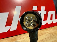 Makita led zaklamp op accu - afbeelding 3 van  3