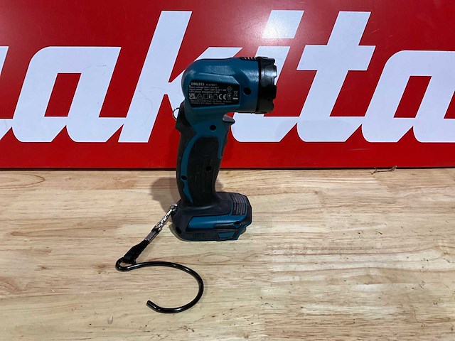 Makita led zaklamp op accu - afbeelding 1 van  6