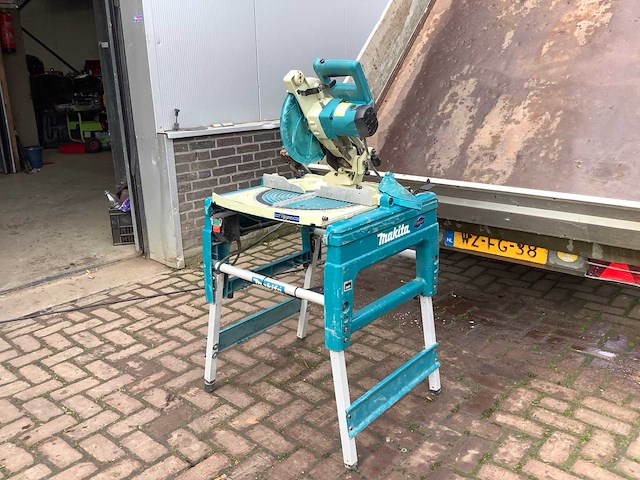 Makita lf1000 zaagtafel - afbeelding 2 van  4