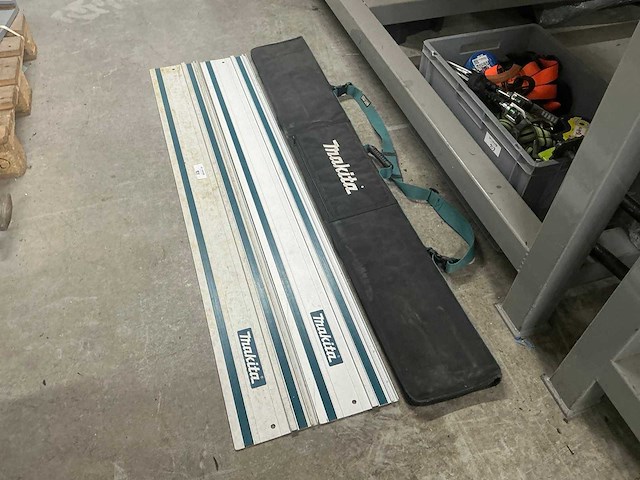 Makita lineaal (2x) - afbeelding 1 van  1