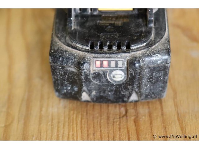 Makita lithium-ion accu 5.0ah, 18v - afbeelding 2 van  3