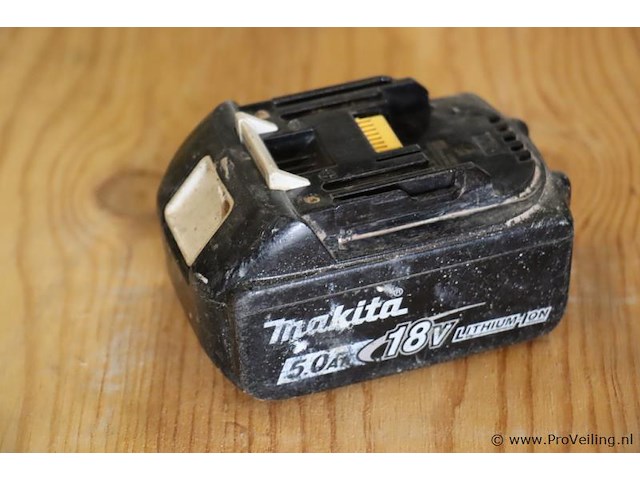 Makita lithium-ion accu 5.0ah, 18v - afbeelding 1 van  3