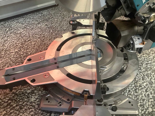 Makita ls003g afkortcirkelzaagmachine - afbeelding 5 van  6