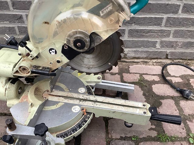 Makita ls0714fl afkortcirkelzaagmachine - afbeelding 3 van  5