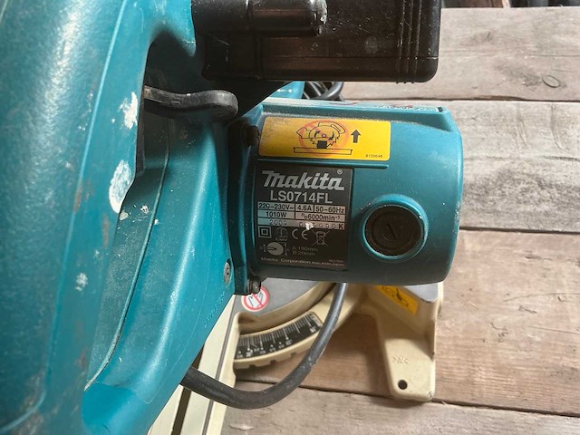 Makita ls0714fl afkortzaag - afbeelding 3 van  3