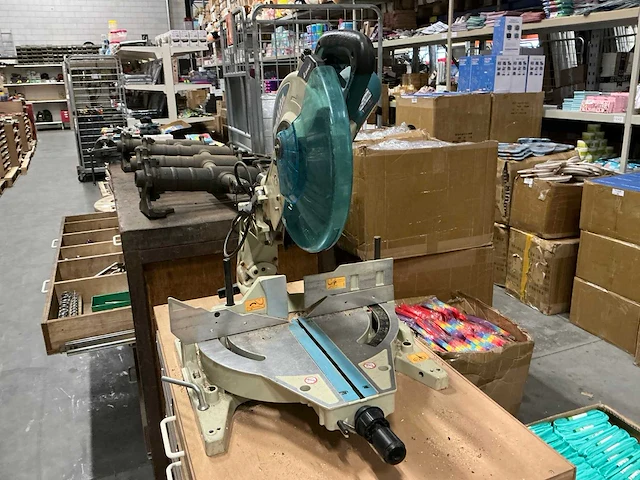 Makita ls1214l afkortzaag - afbeelding 3 van  4