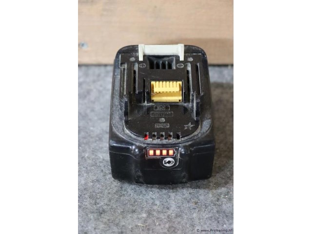 Makita lxt accu, 18v, 3.0ah - afbeelding 2 van  3