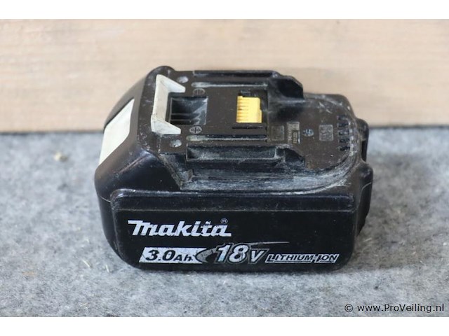 Makita lxt accu bl1830b, 18v. 3.0ah - afbeelding 1 van  3