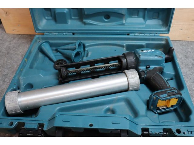 Makita lxt accu kitspuit dcg180, 18v incl. opbergkoffer - afbeelding 1 van  8