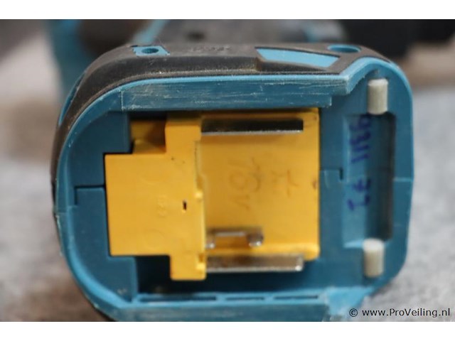 Makita lxt accu kitspuit dcg180, 18v incl. opbergkoffer - afbeelding 6 van  8