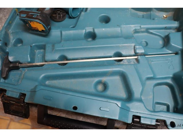 Makita lxt accu kitspuit dcg180, 18v incl. opbergkoffer - afbeelding 7 van  8