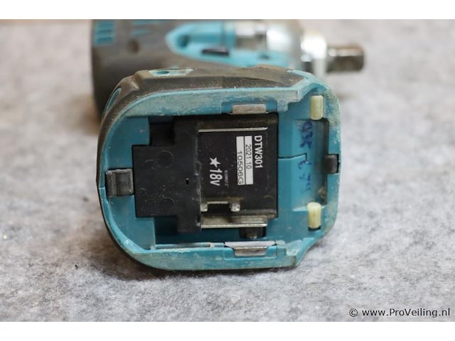Makita lxt accu slagmoersleutel dtw301, 18v - afbeelding 4 van  4