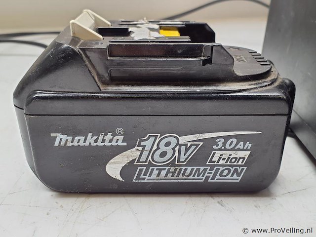 Makita lxt accubatterij bl1830 - afbeelding 2 van  5