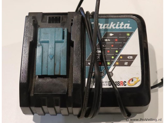 Makita lxt acculader dc18rc - afbeelding 1 van  3