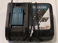 Makita lxt acculader dc18rc - afbeelding 1 van  4