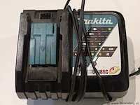 Makita lxt acculader dc18rc