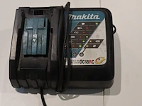 Makita lxt acculader dc18rc