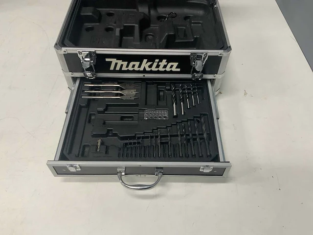 Makita / metabo - diverse accugereedschap - afbeelding 1 van  11