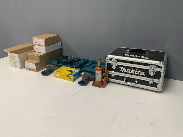 Makita / metabo - diverse accugereedschap - afbeelding 8 van  11