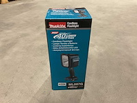 Makita ml007g 40v max. accu-schijnwerper body - afbeelding 3 van  3