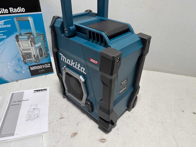 Makita mr001gz 12/18/40v max li-ion accu bouwradio - afbeelding 3 van  4