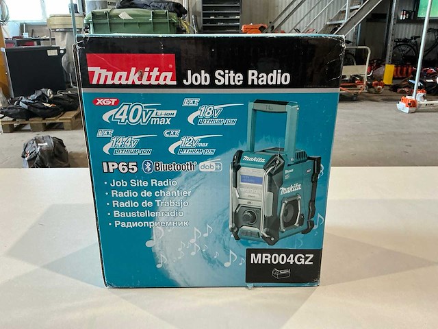 Makita mr004gz dab+ bouwradio op accu - afbeelding 1 van  5
